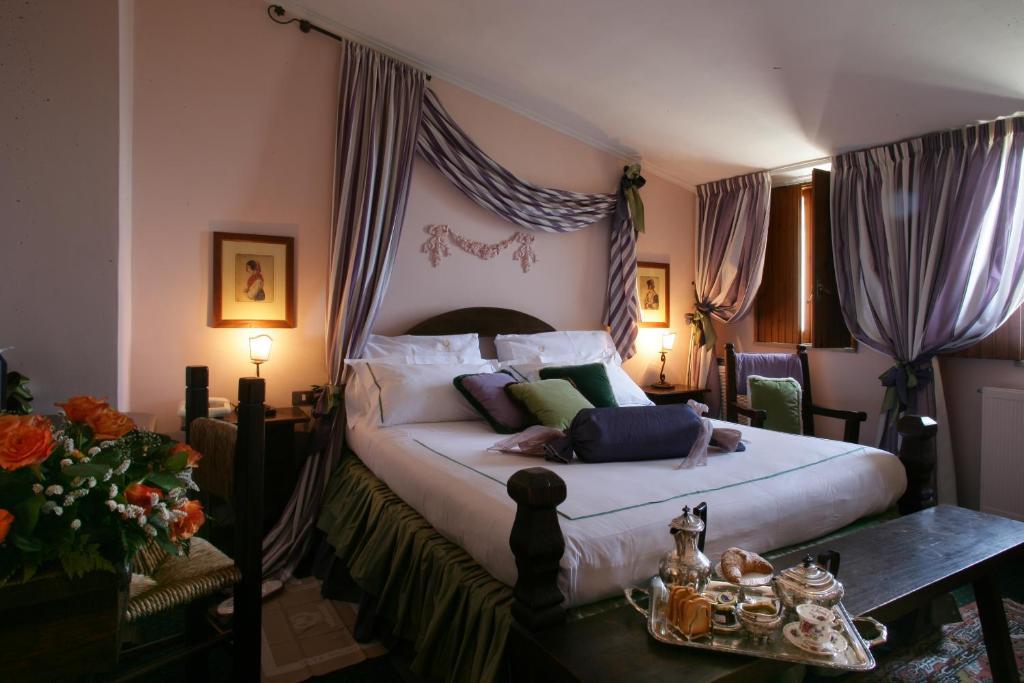 Hotel Castello Miramare Formia Habitación foto